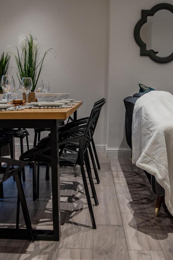 Bv Comfy Spacious 3 Bedroom House At Tatton Street Манчестер Экстерьер фото