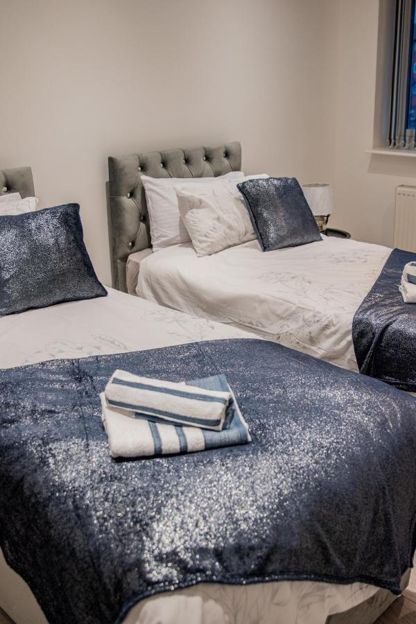 Bv Comfy Spacious 3 Bedroom House At Tatton Street Манчестер Экстерьер фото